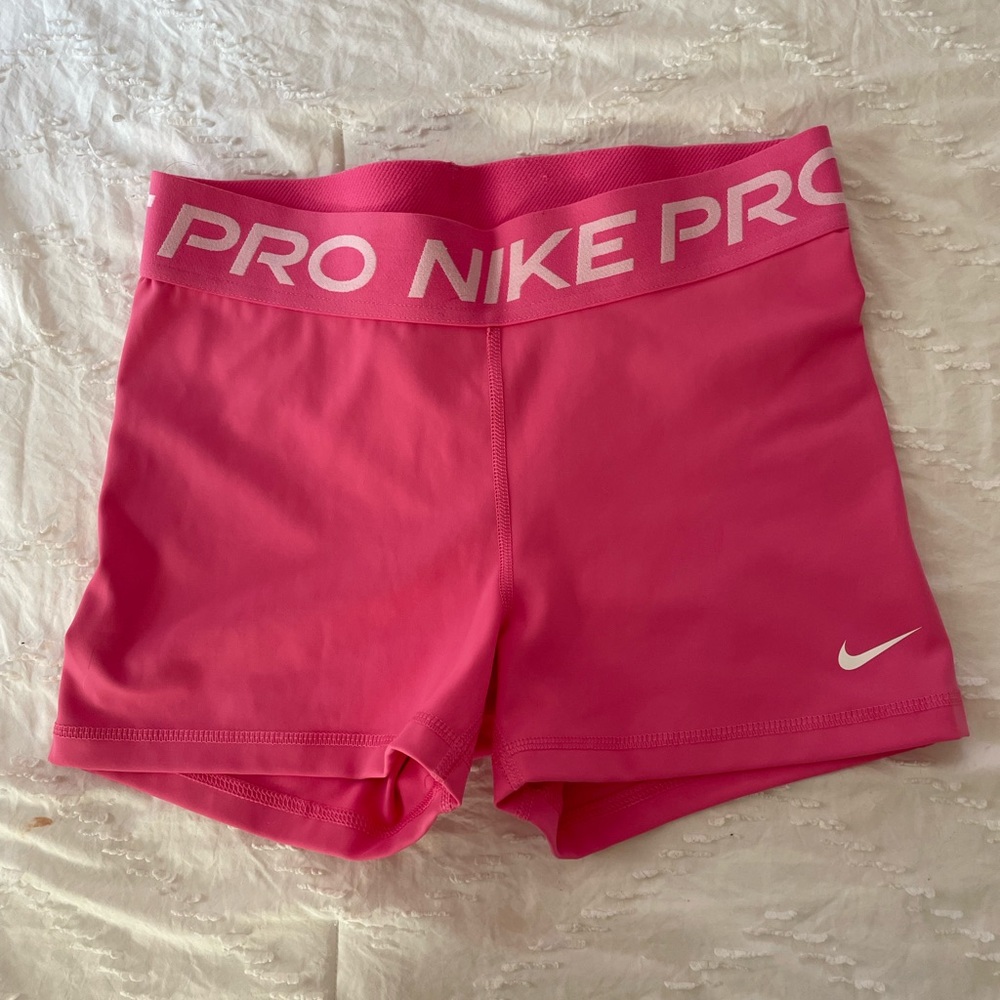 pink nike pros size m